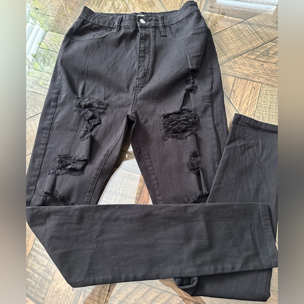 NWOT FASHION NOVA high rise black skinny jeans